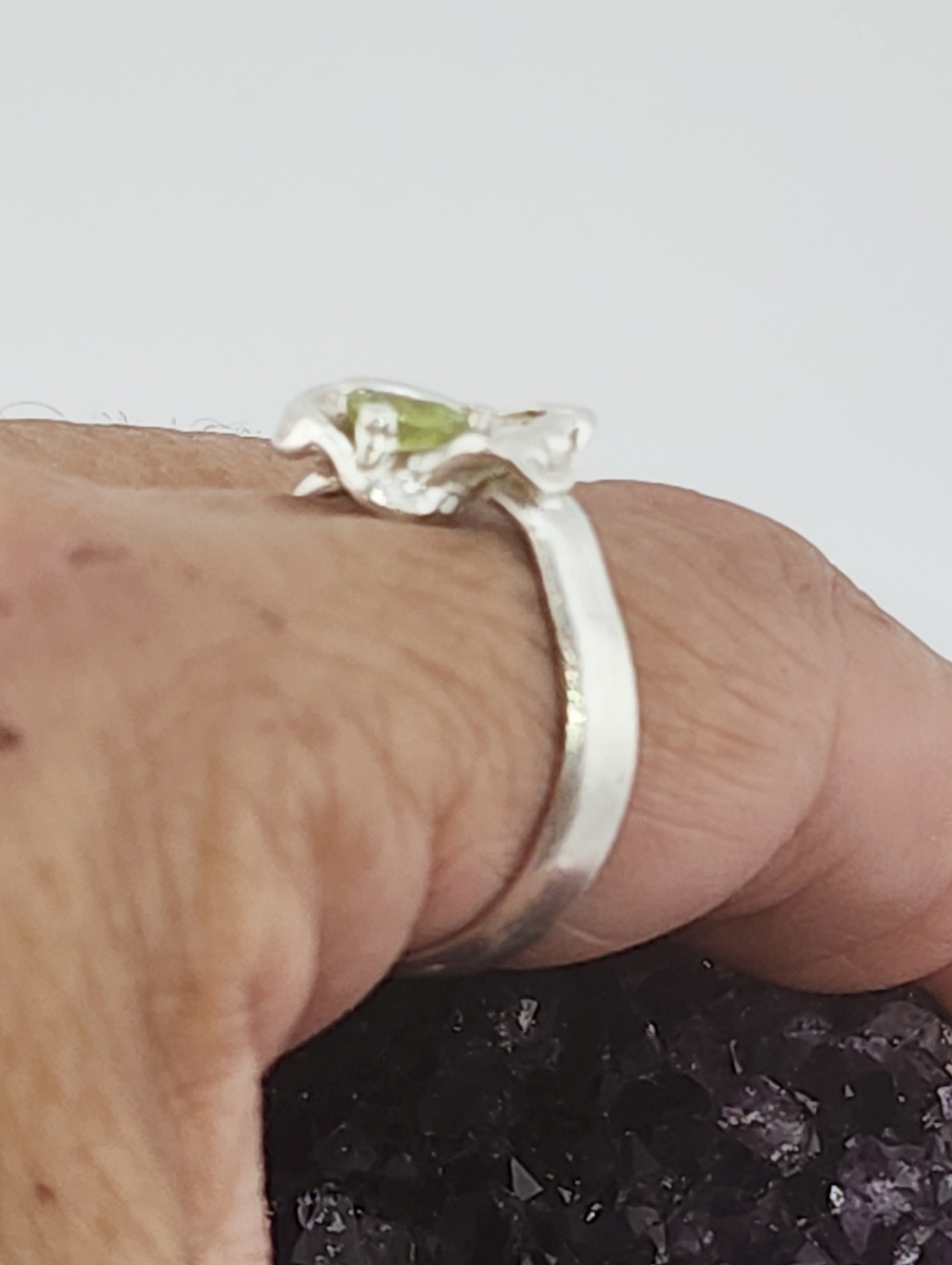 PERIDOT CRYSTAL ORGANIC RING HANDMADE IN STERLING SILVER SIZE 7 - Picture 6 of 13